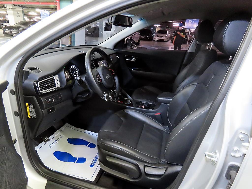 KIA Niro - Vista 8