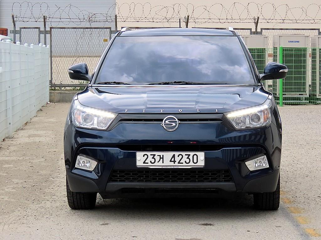 Ssangyong Tivoli 2015 Azul - Importación desde Corea - HF Imports Iquique - Foto 1