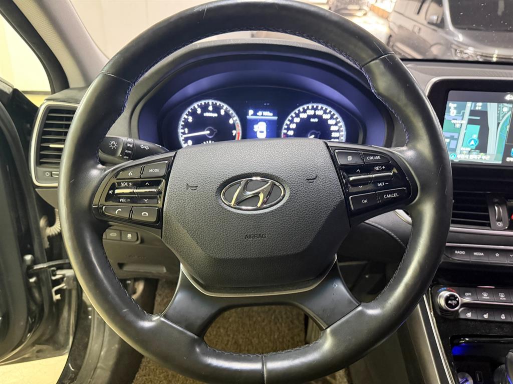 HYUNDAI Grandeur - Vista 11