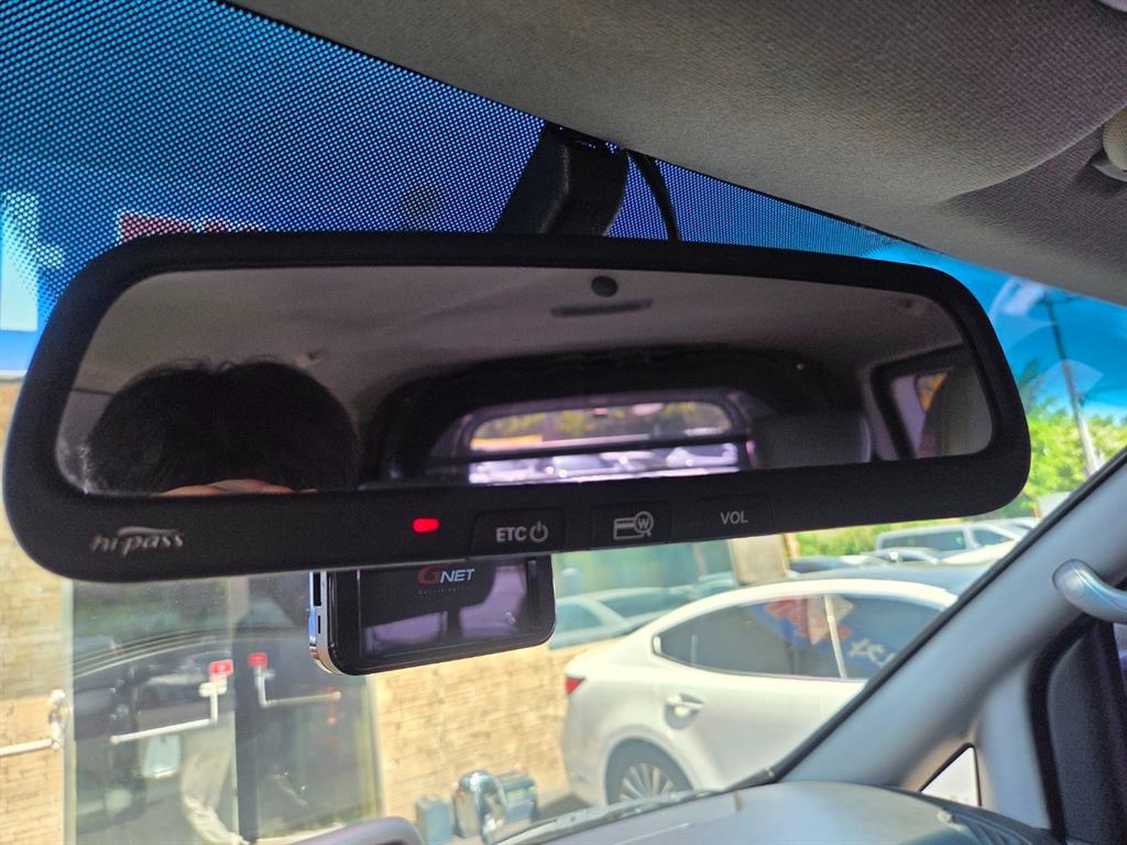 HYUNDAI Starex - Vista 9