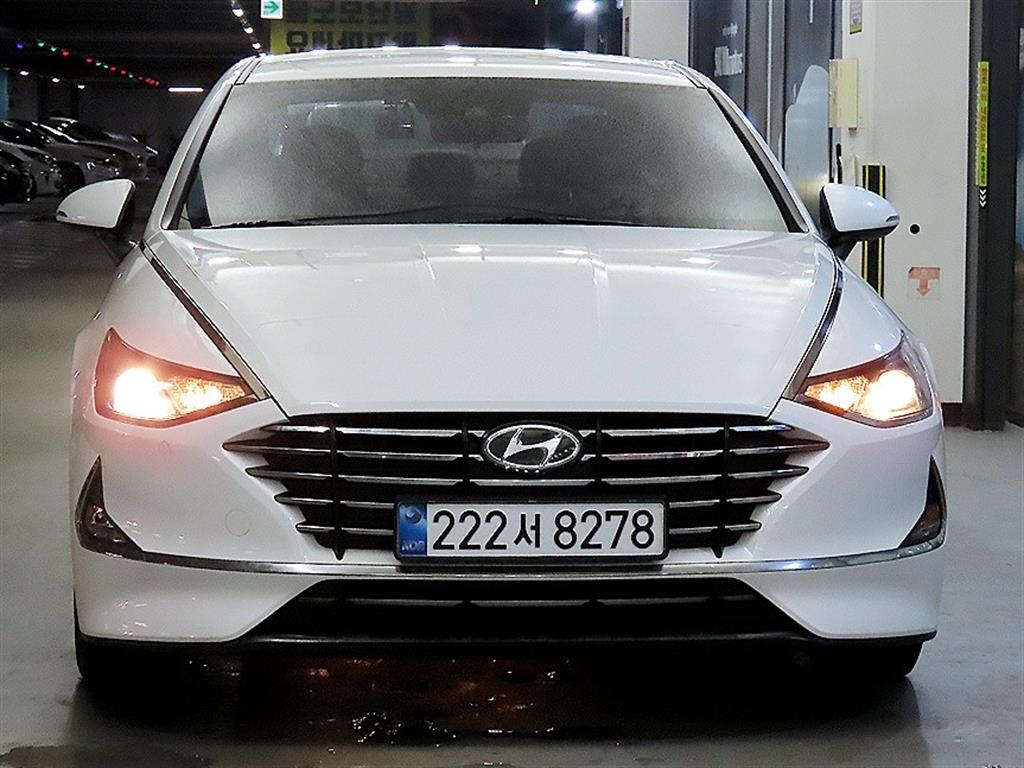 HYUNDAI Sonata - Vista 2