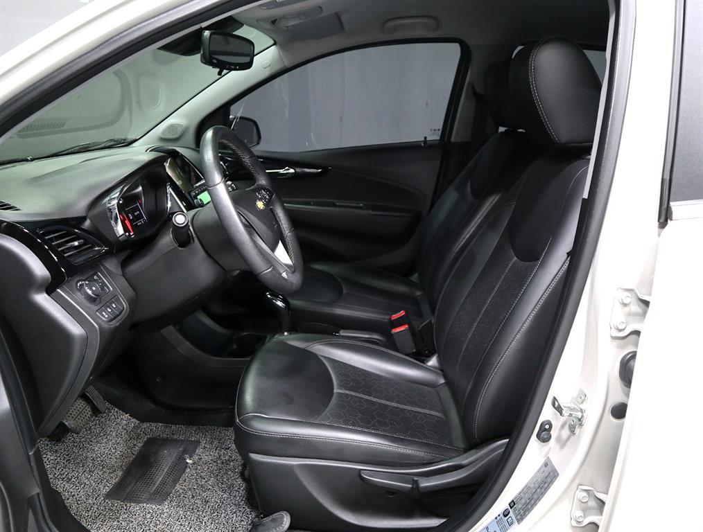 Chevrolet Spark - Vista 11