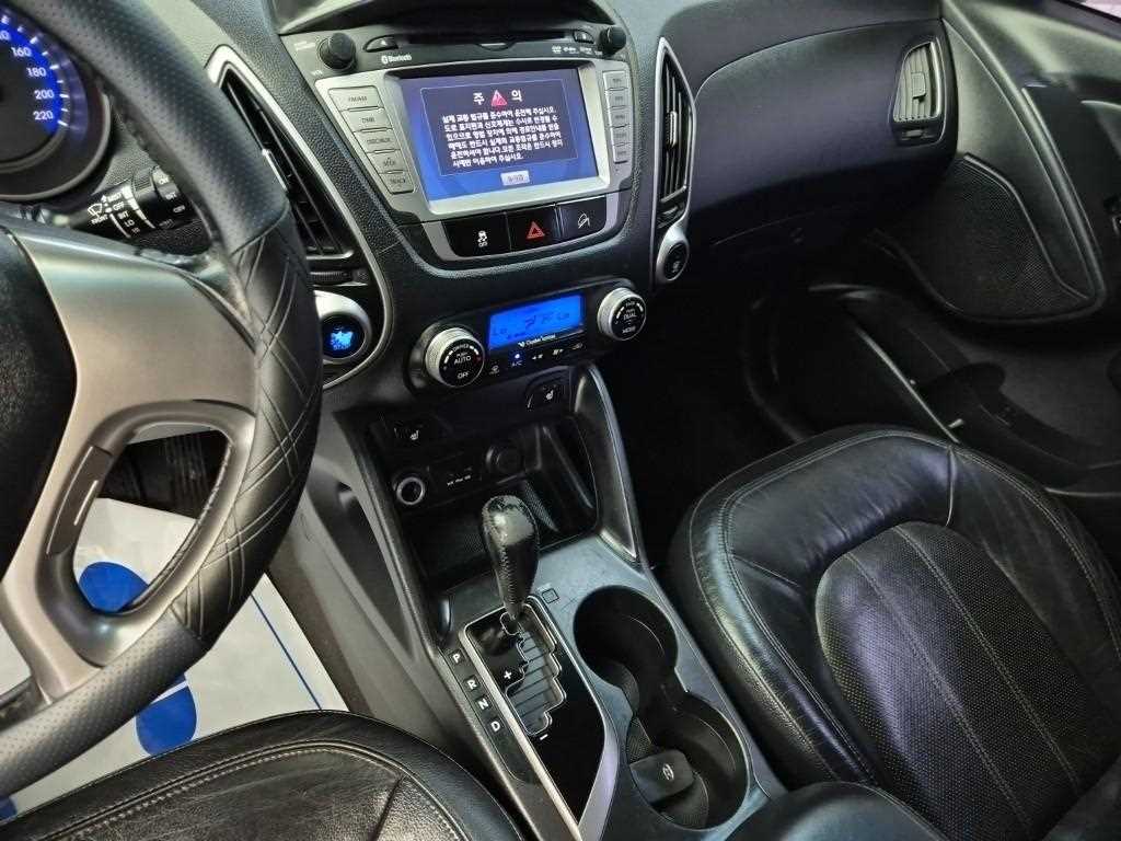 HYUNDAI Tucson - Vista 12