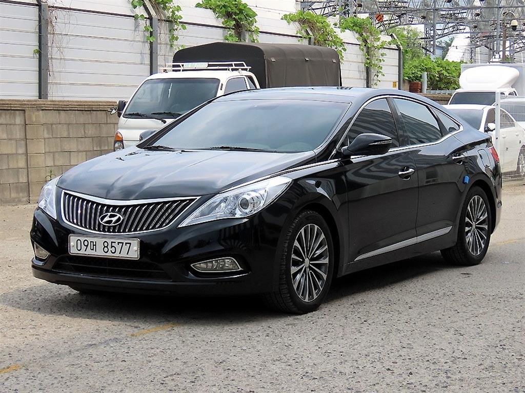 HYUNDAI Grandeur - Vista 2