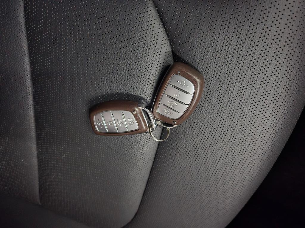 HYUNDAI Avante - Vista 7
