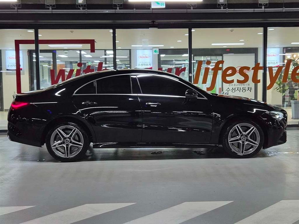 Mercedes Benz CLA Class - Vista 3