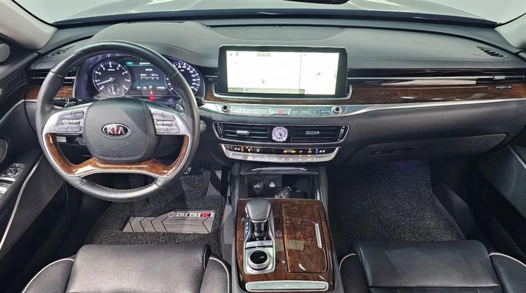 KIA K9 - Vista 11