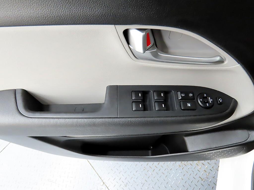 KIA Ray 2022 Blanco - Importación desde Corea - HF Imports Iquique - Foto 13
