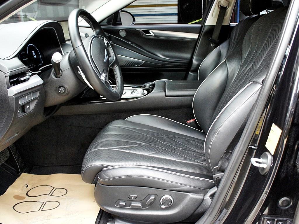 Genesis G80 - Vista 7