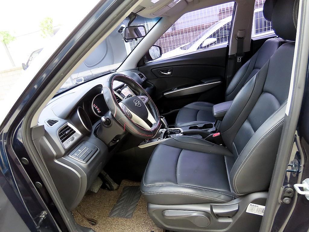 Ssangyong Tivoli - Vista 7