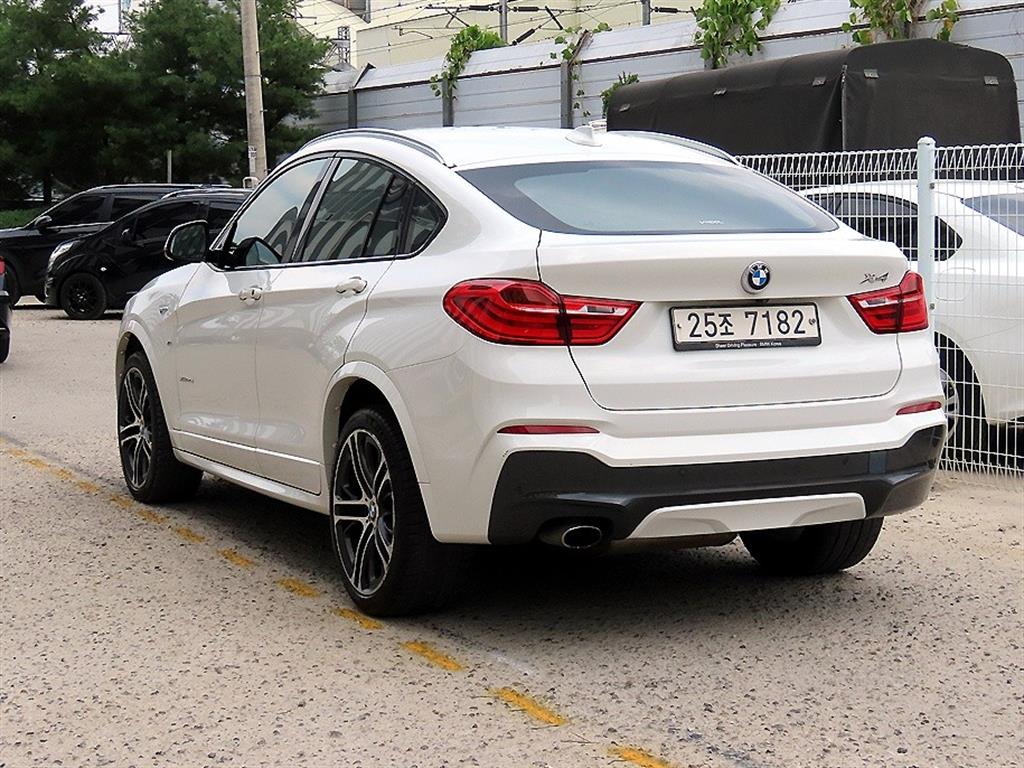 BMW X4 - Vista 3