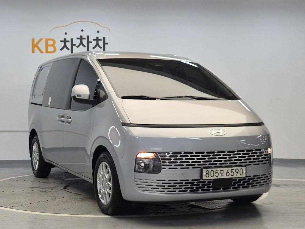 HYUNDAI Staria - Vista 6