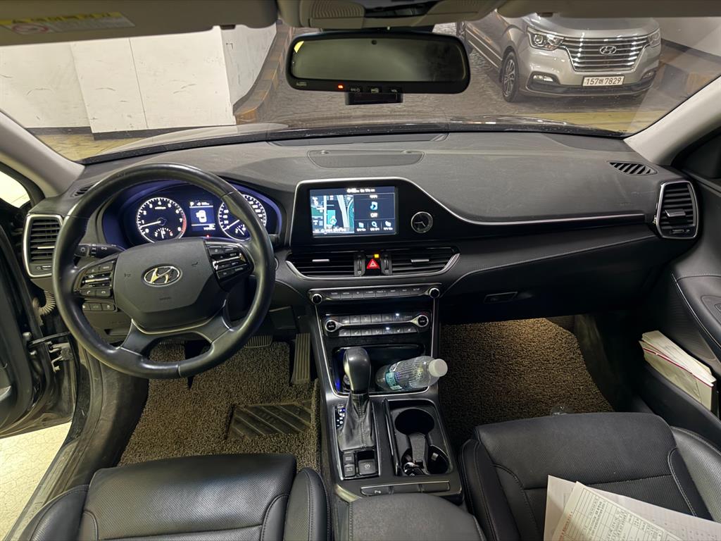 HYUNDAI Grandeur - Vista 10
