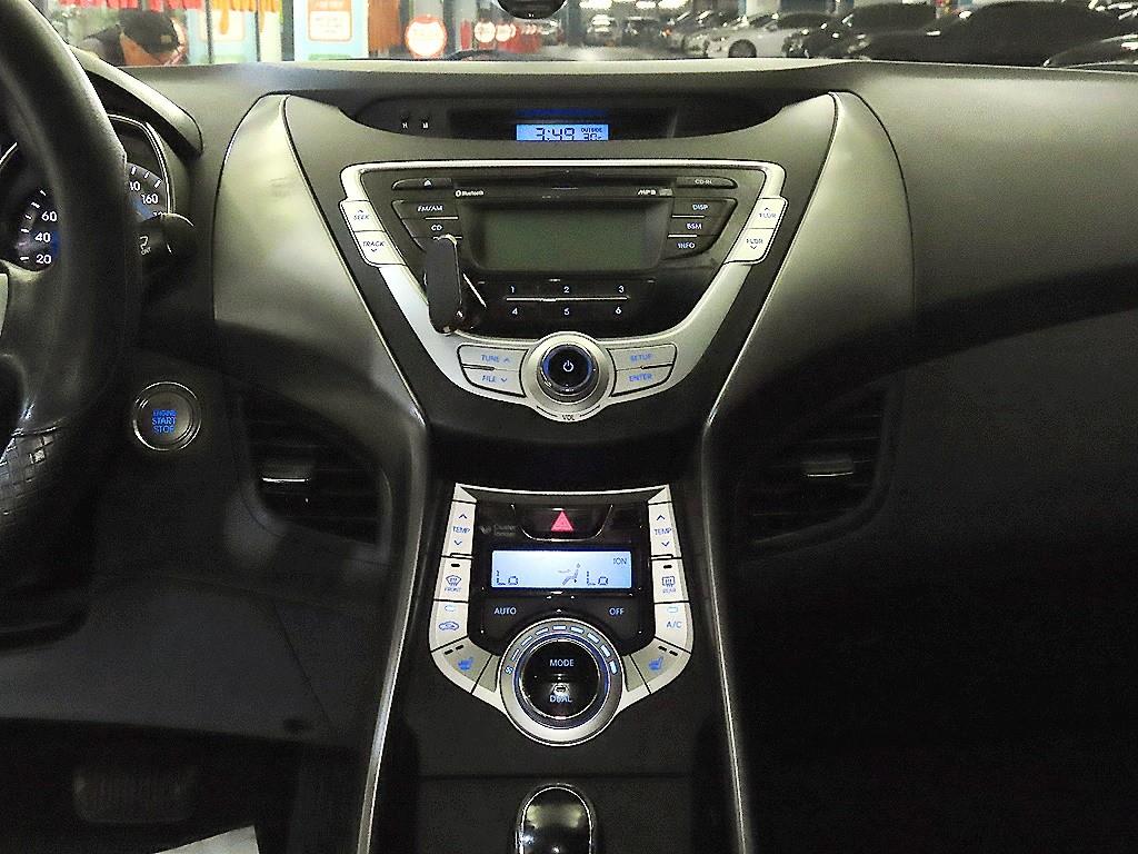 HYUNDAI Avante 2012 Blanco - Importación desde Corea - HF Imports Iquique - Foto 13
