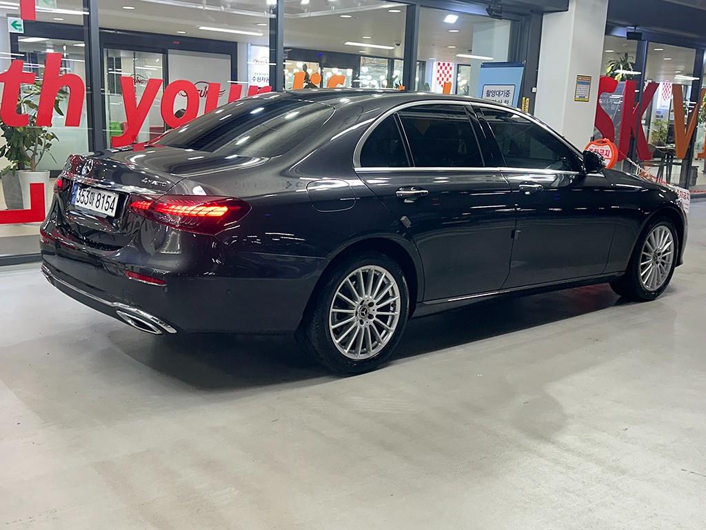 Mercedes Benz E class - Vista 6