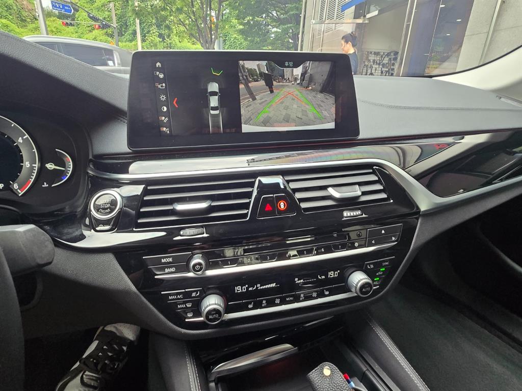 BMW 5 Series 2018 Blanco - Importación desde Corea - HF Imports Iquique - Foto 13