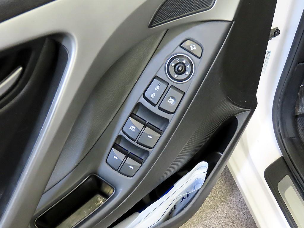 HYUNDAI Avante 2014 Blanco - Importación desde Corea - HF Imports Iquique - Foto 15
