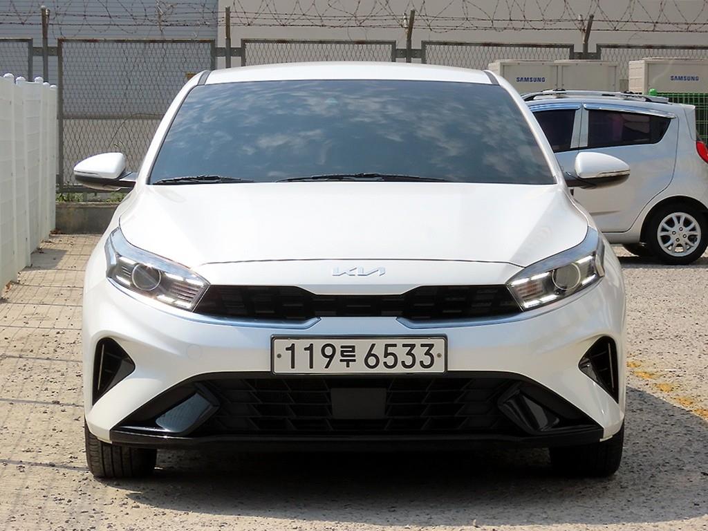 KIA K3 2022 Blanco - Importación desde Corea - HF Imports Iquique - Foto 1