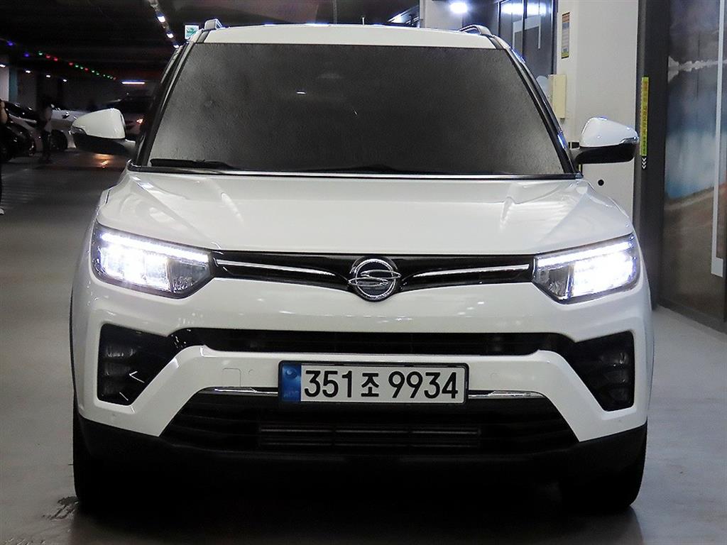 Ssangyong Tivoli - Vista 2
