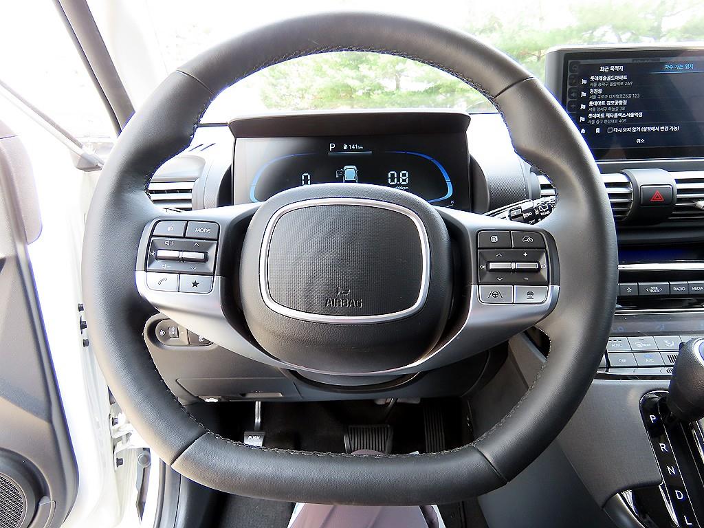 HYUNDAI Casper - Vista 10