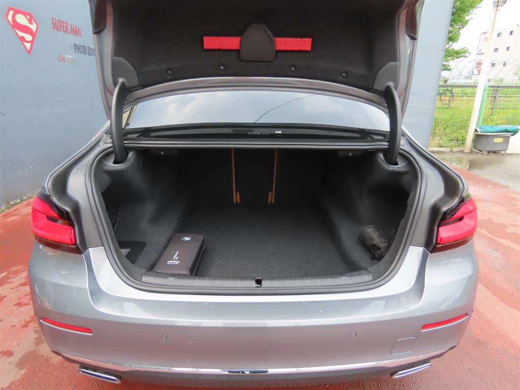 BMW 5 Series - Vista 7