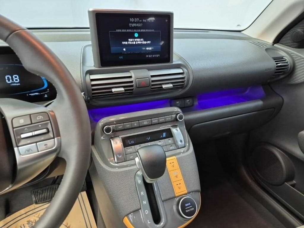 HYUNDAI Casper - Vista 12