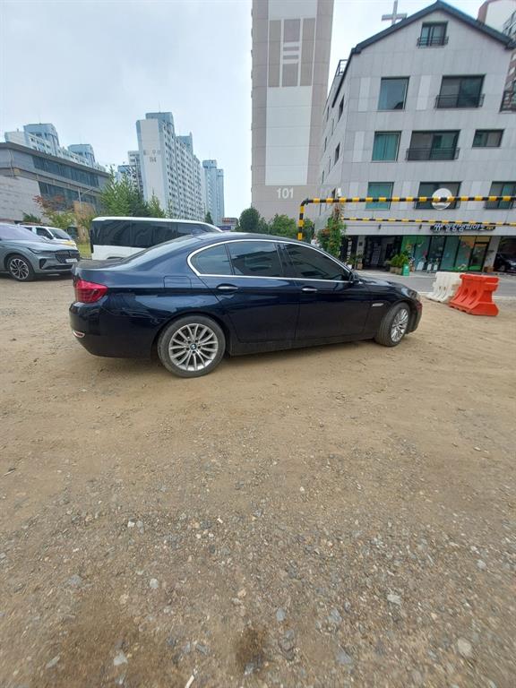 BMW 5 Series - Vista 3