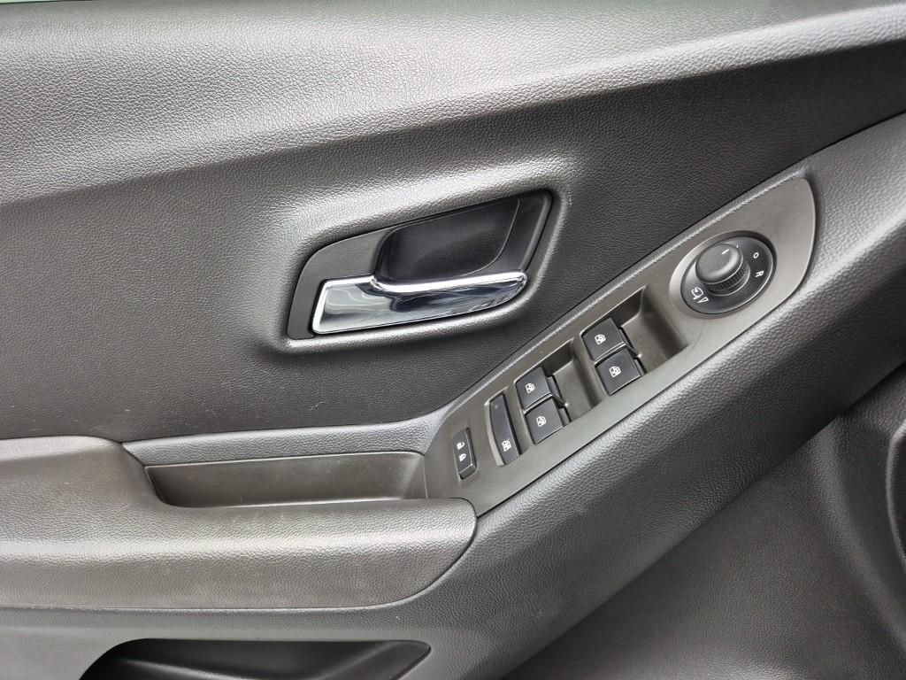 Chevrolet Trax 2016 Gris - Importación desde Corea - HF Imports Iquique - Foto 20