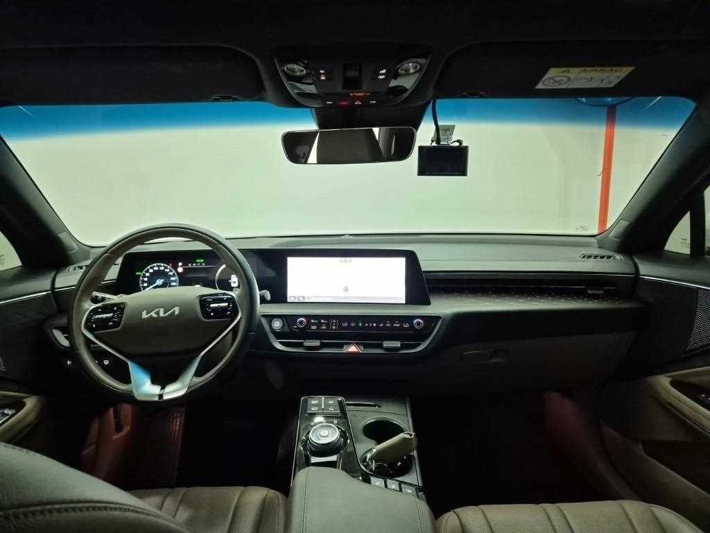 KIA K8 - Vista 7
