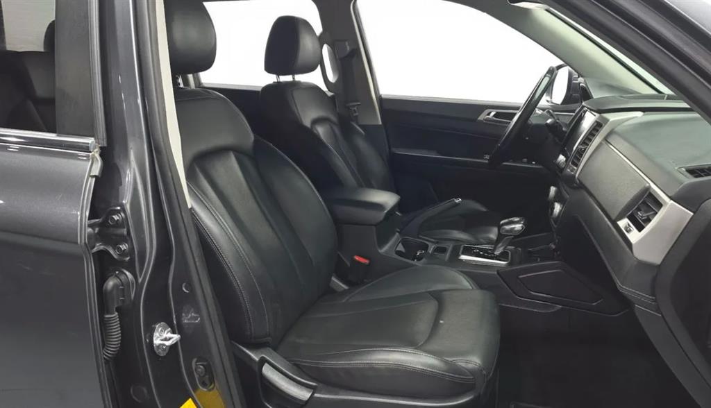 Ssangyong Rexton - Vista 12