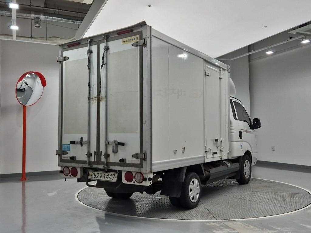 Small Truck Normal Box(High Deck) - Vista 3