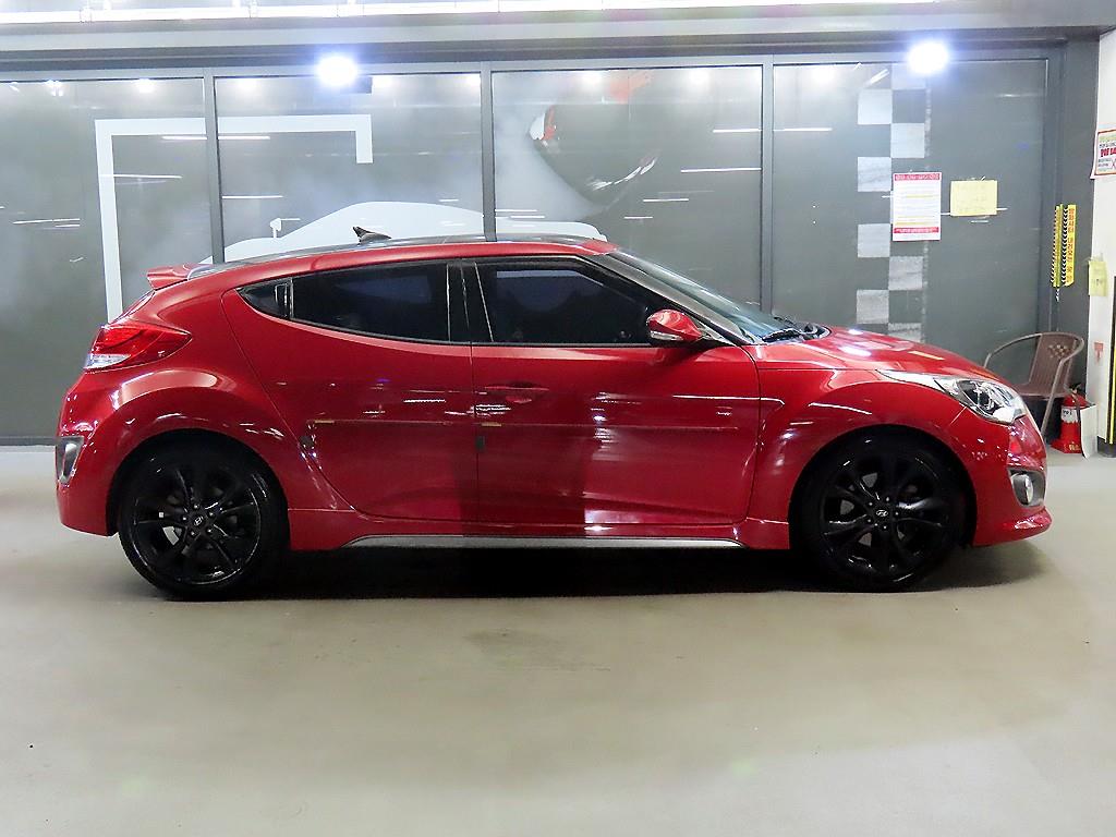 HYUNDAI Veloster - Vista 3