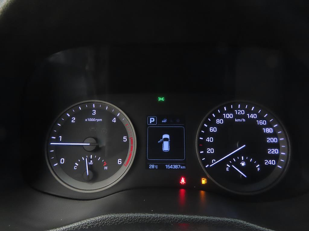 HYUNDAI Tucson - Vista 9