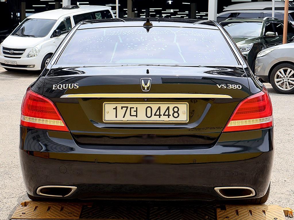 HYUNDAI Equus - Vista 3