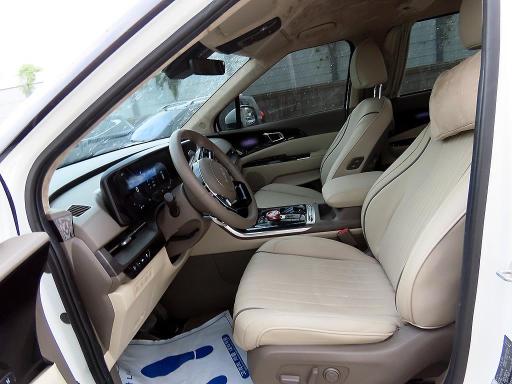 KIA Carnival - Vista 7