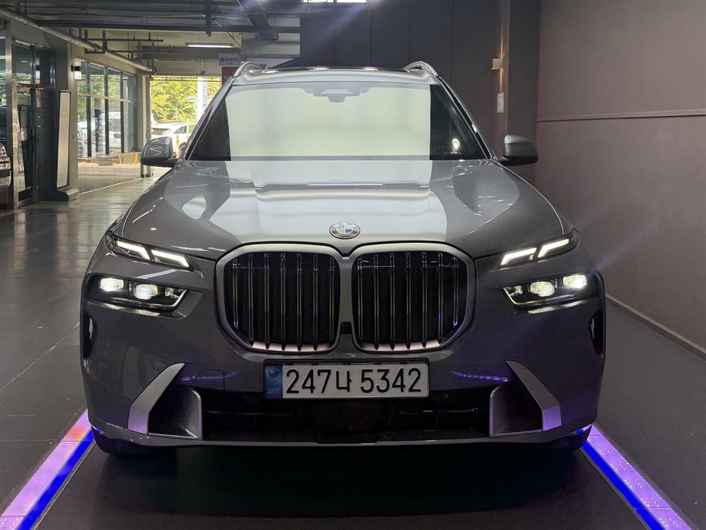 BMW X7 - Vista 3