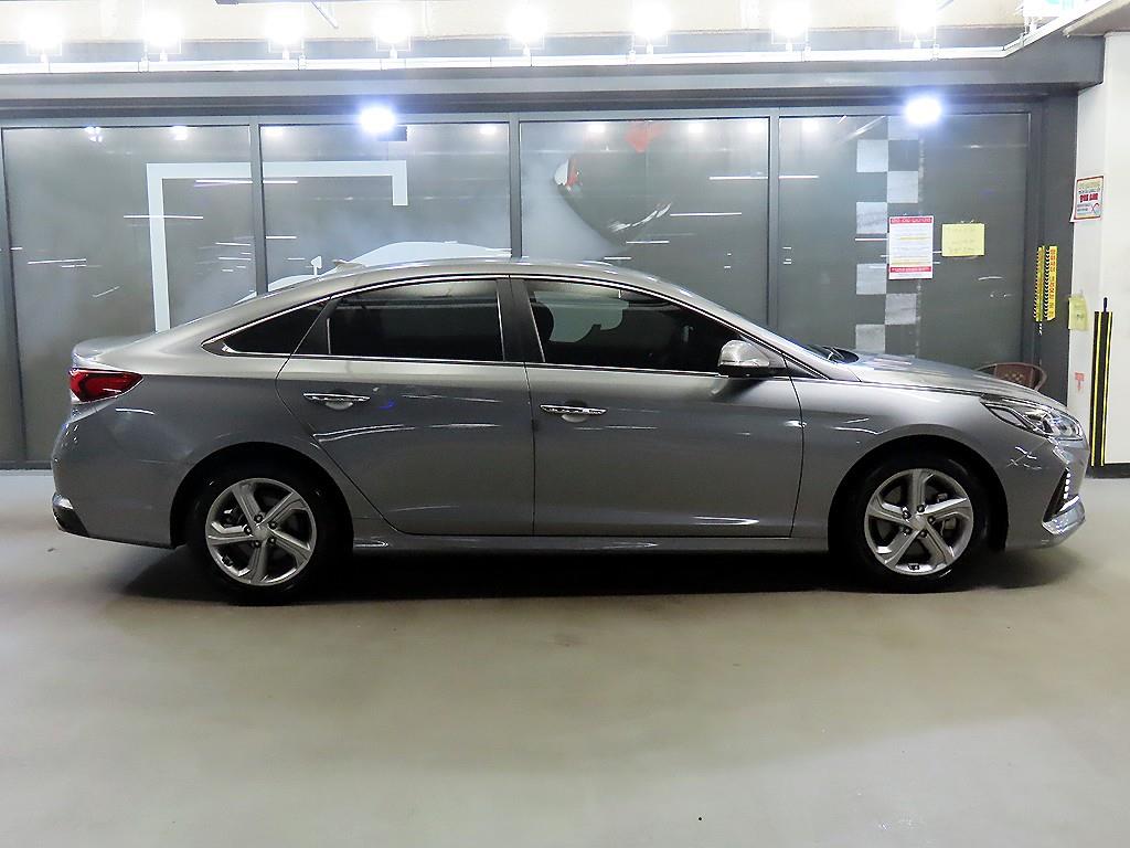 HYUNDAI Sonata - Vista 3