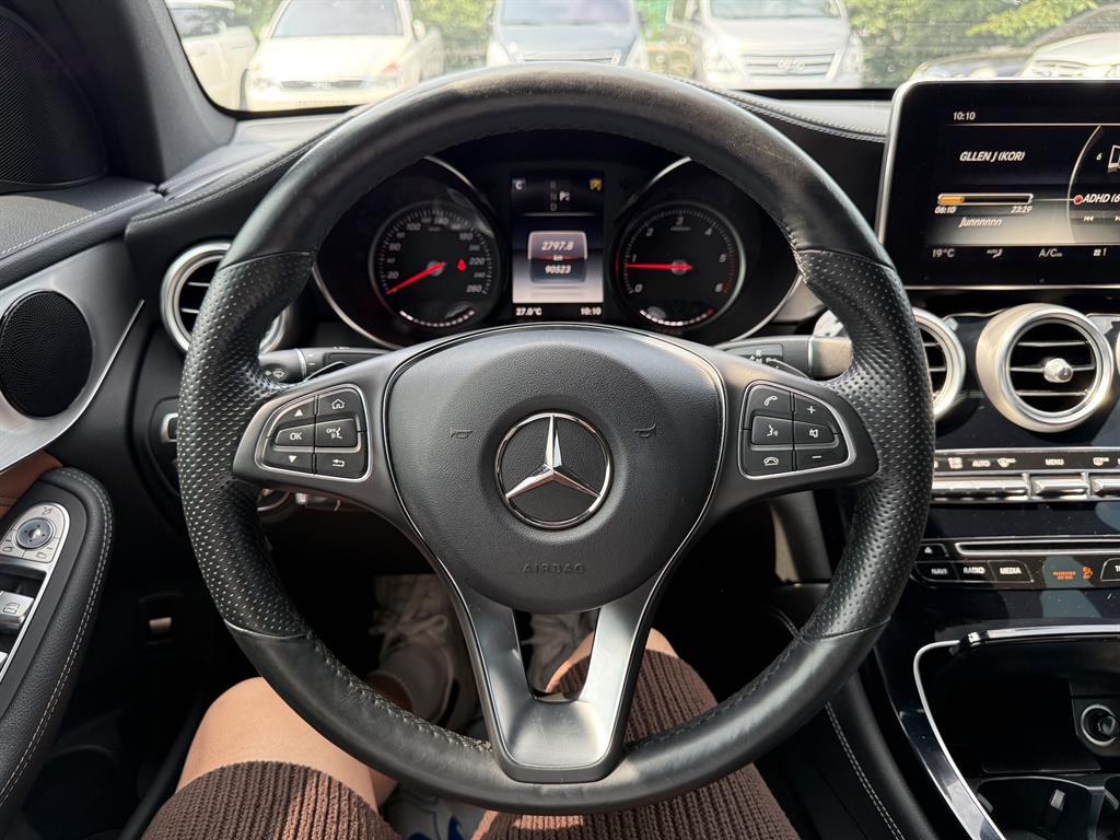 Mercedes Benz GLC Class - Vista 8