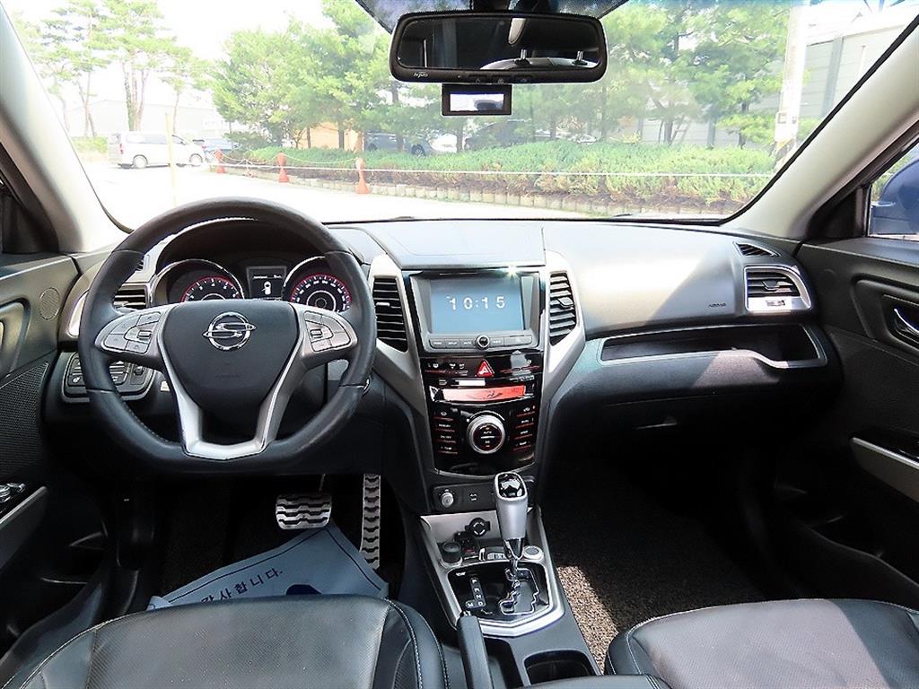 Ssangyong Tivoli - Vista 9