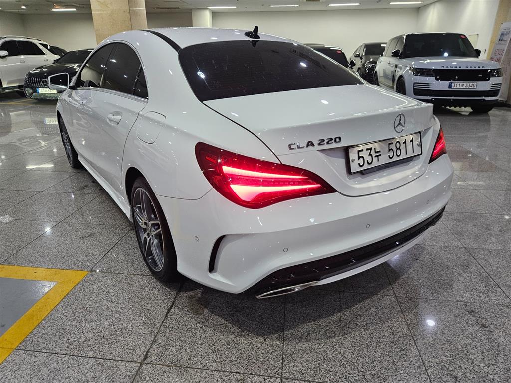 Mercedes Benz CLA Class - Vista 3