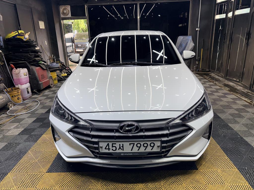 HYUNDAI Avante 2019 Blanco - Importación desde Corea - HF Imports Iquique - Foto 1