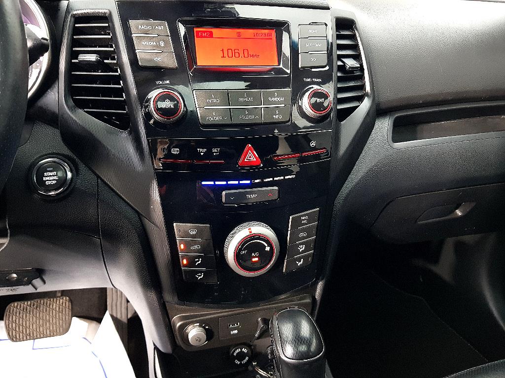 Ssangyong Tivoli 2017 Azul - Importación desde Corea - HF Imports Iquique - Foto 13
