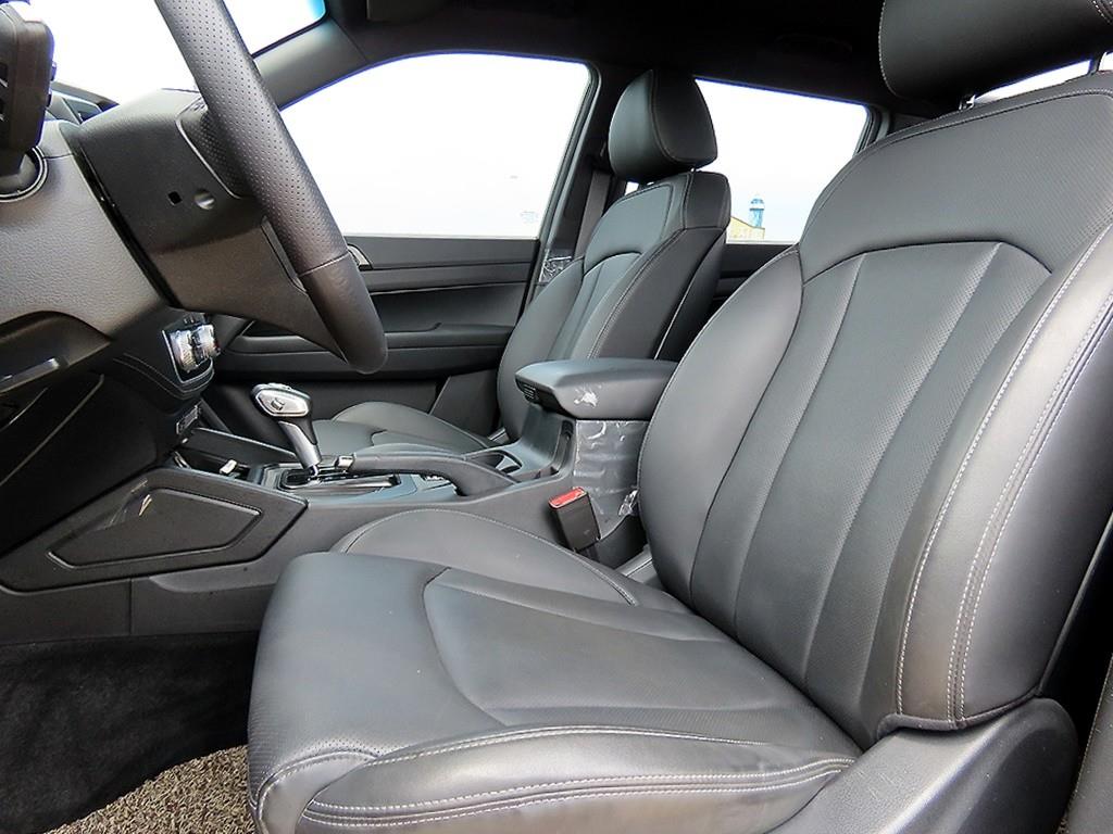 Ssangyong Rexton - Vista 8