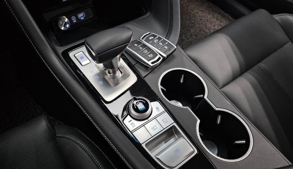 Genesis G70 - Vista 12