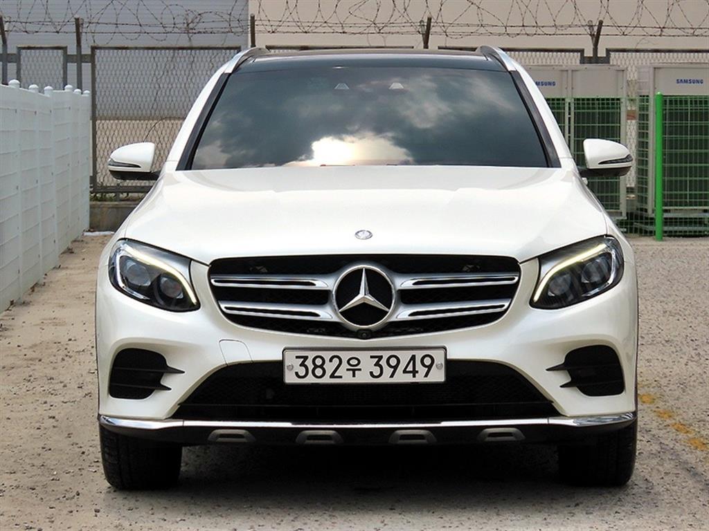 Mercedes Benz GLC Class 2020 Blanco - Importación desde Corea - HF Imports Iquique - Foto 1