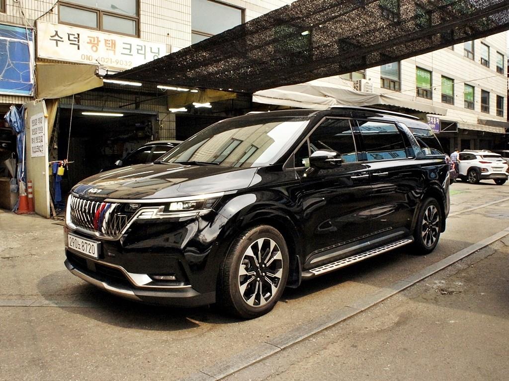 KIA Carnival - Vista 2