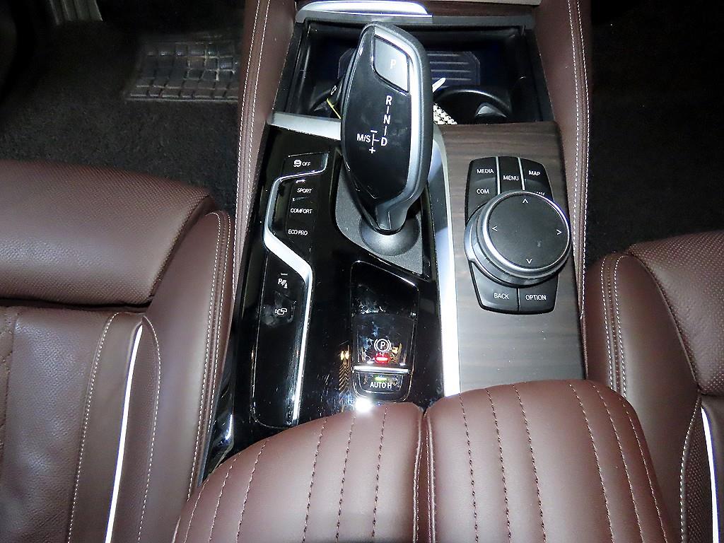 BMW 5 Series 2021 Blanco - Importación desde Corea - HF Imports Iquique - Foto 14