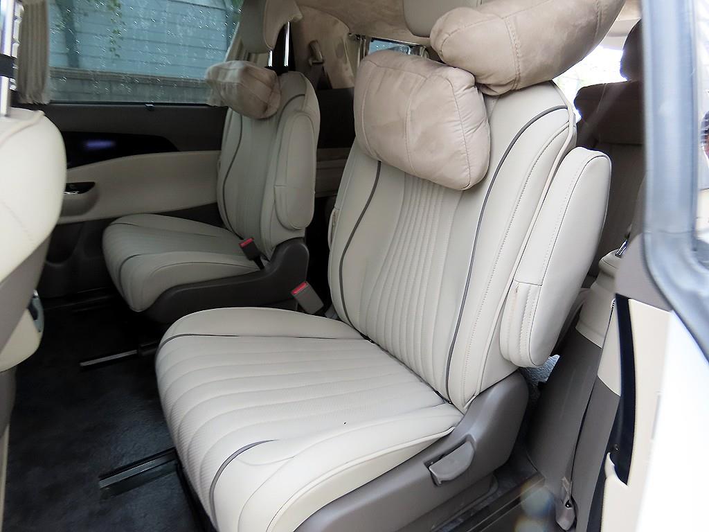 KIA Carnival - Vista 8