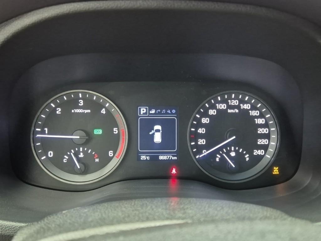 HYUNDAI Tucson - Vista 8