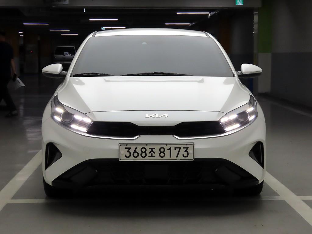 KIA K3 2022 Blanco - Importación desde Corea - HF Imports Iquique - Foto 1
